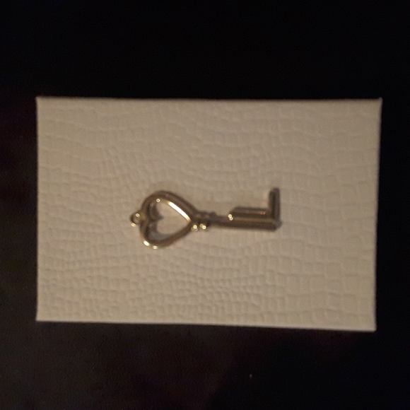 L O V E  Letters Key Charms - Picture 3 of 6